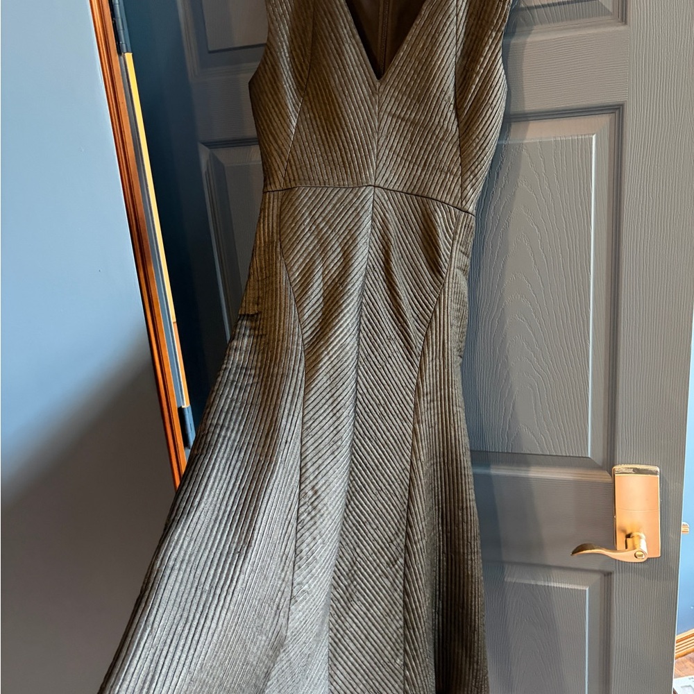 BCBGMaxAzria RUNWAY Black Grey fitted  Pinstripe Maxi Dress - Picture 4 of 13